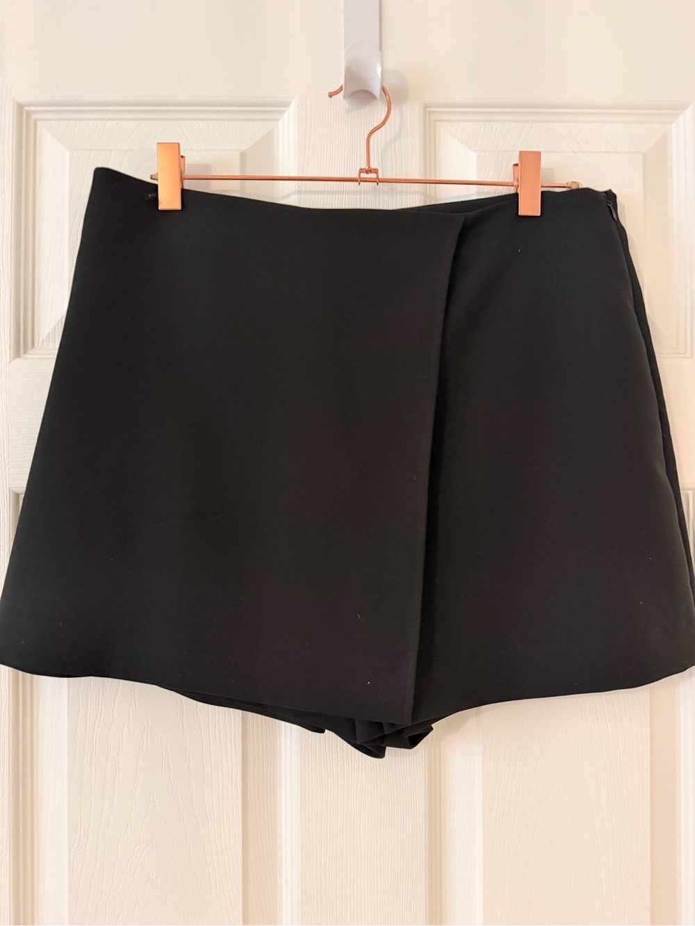 Zara Black Women’s Skort-Style Shorts